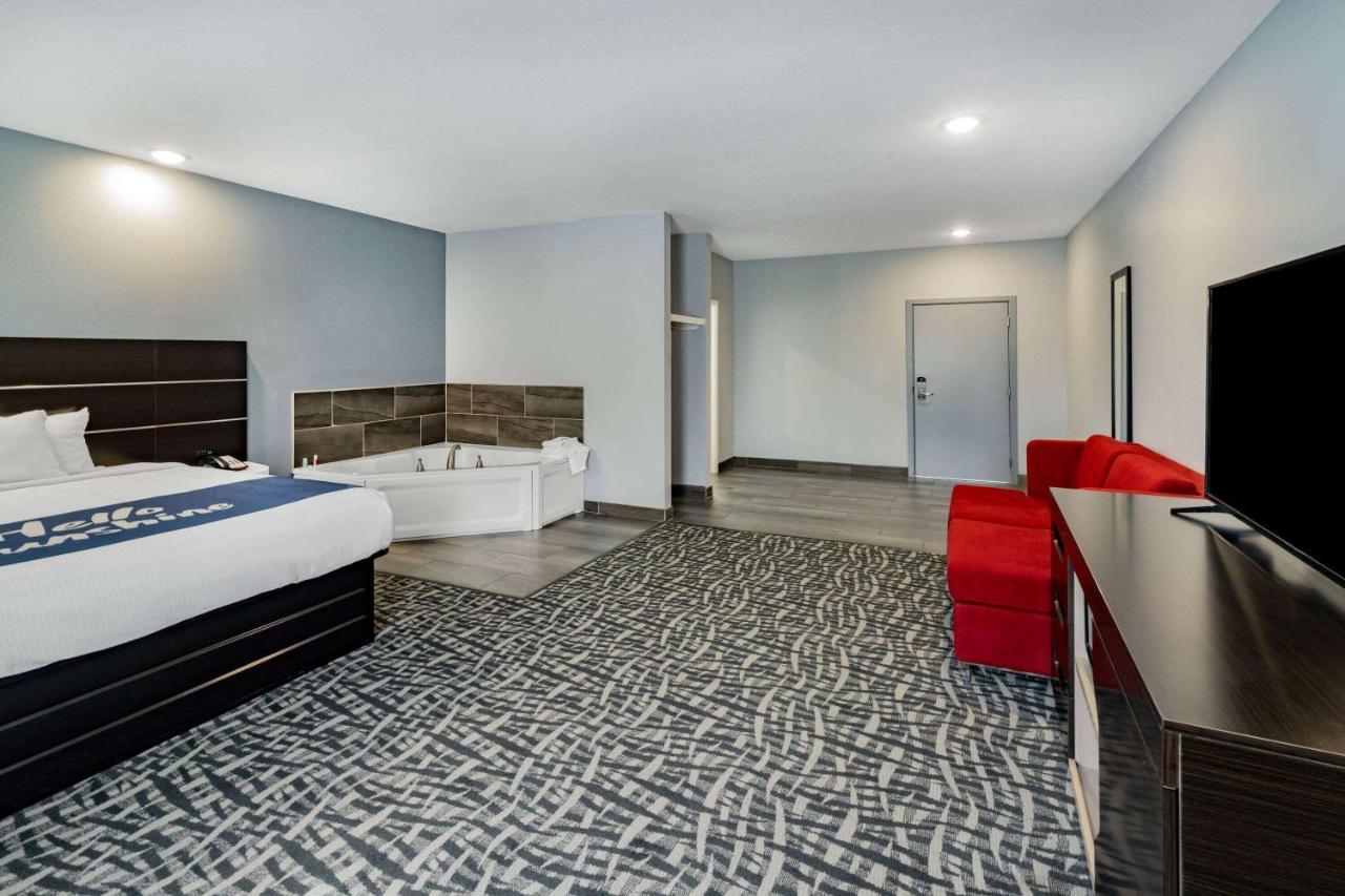 Days Inn & Suites By Wyndham Horn Lake - Memphis Graceland Екстер'єр фото